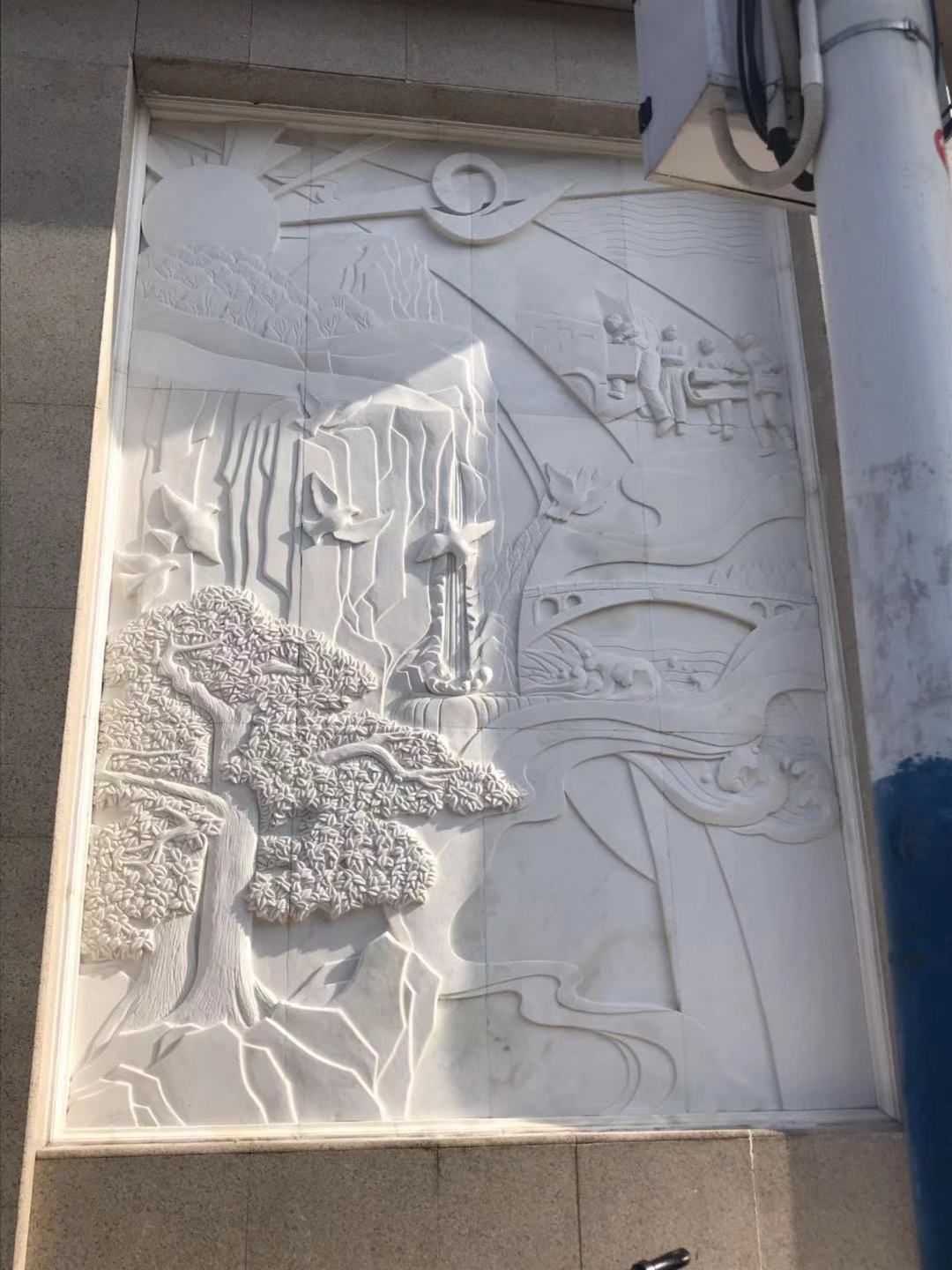 医院浮雕2.jpg